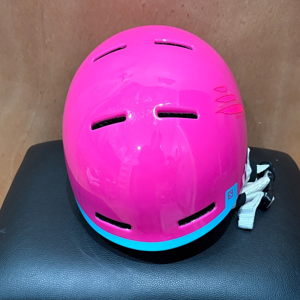 Salomon Hot Pink Helmet with Teal Trim adjustable head size fit Junior